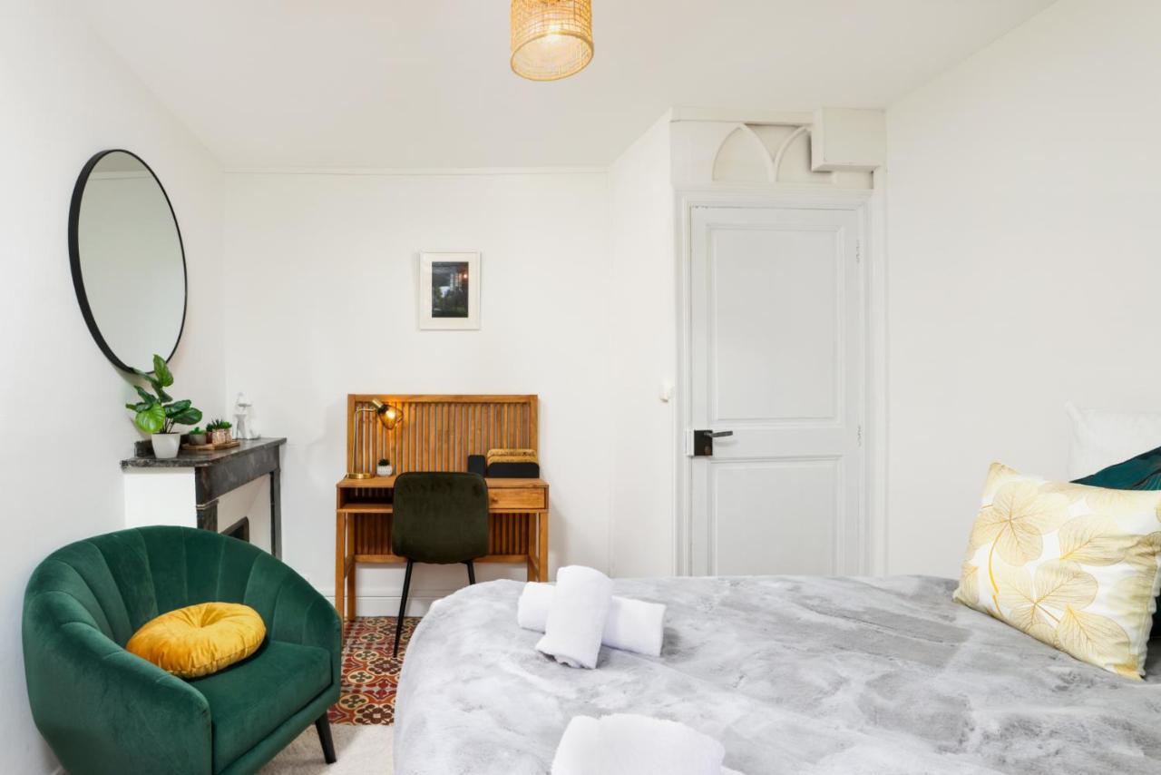 Le Pied A Terre De La Cite - Parking Au Pied De La Cite Lejlighed Carcassonne Eksteriør billede